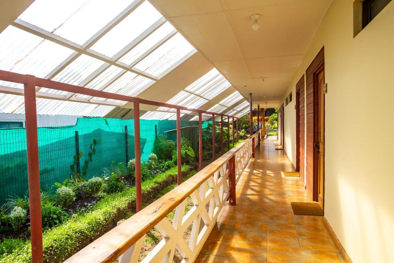 Hostal Uruhao อังกาโรอา ภายนอก รูปภาพ