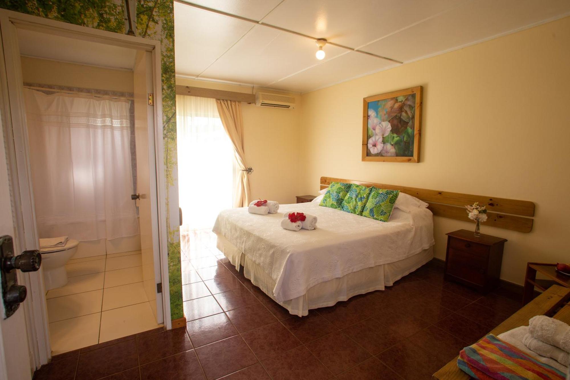 Hostal Uruhao อังกาโรอา ภายนอก รูปภาพ