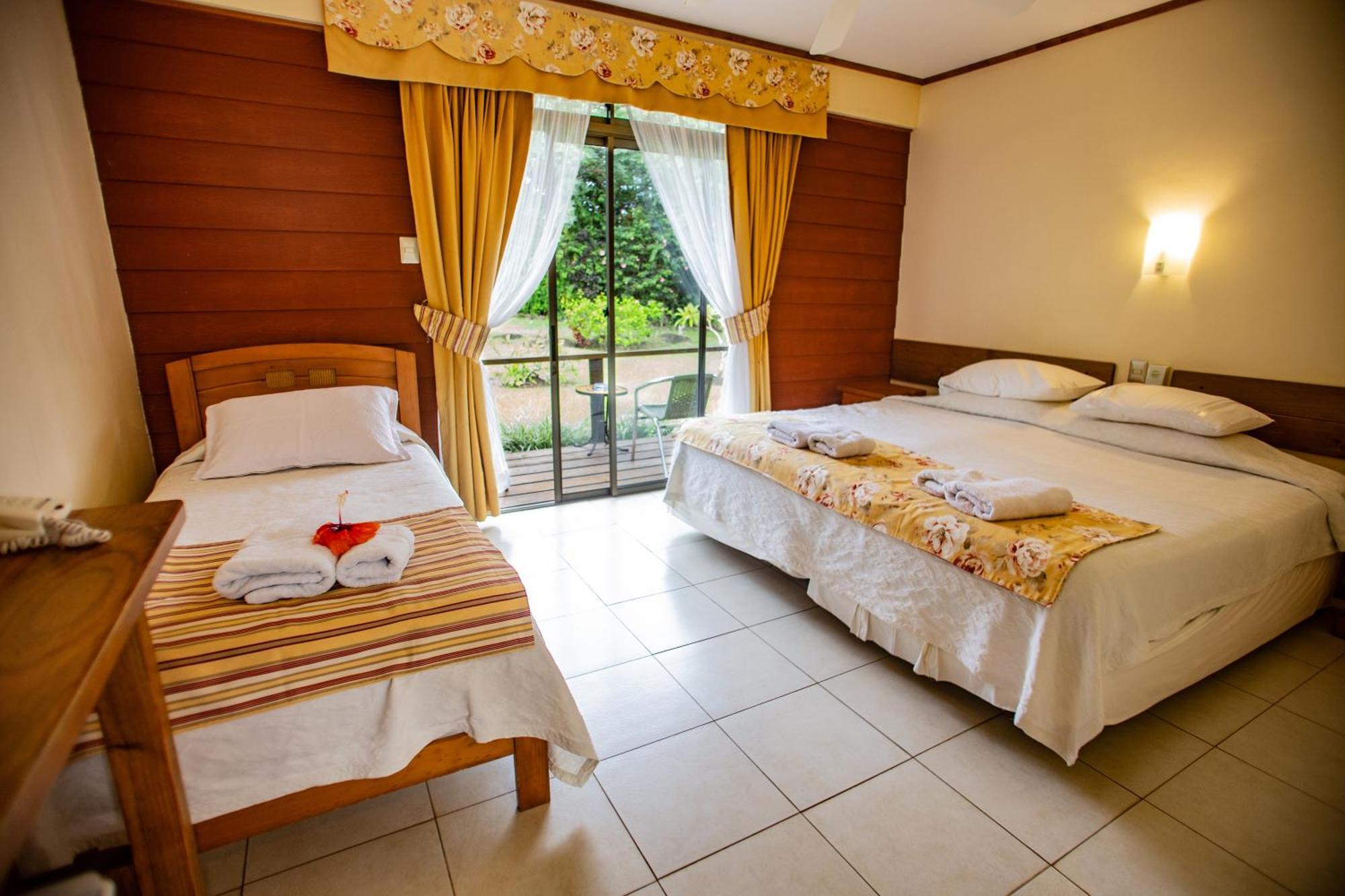 Hostal Uruhao อังกาโรอา ภายนอก รูปภาพ
